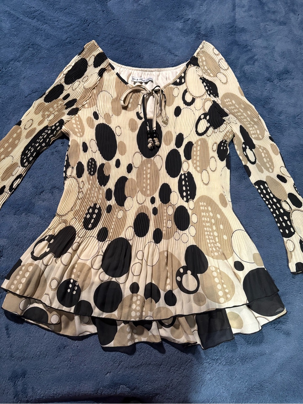 Larry Levine Cream Blouse with Black Trim and Tan Panels